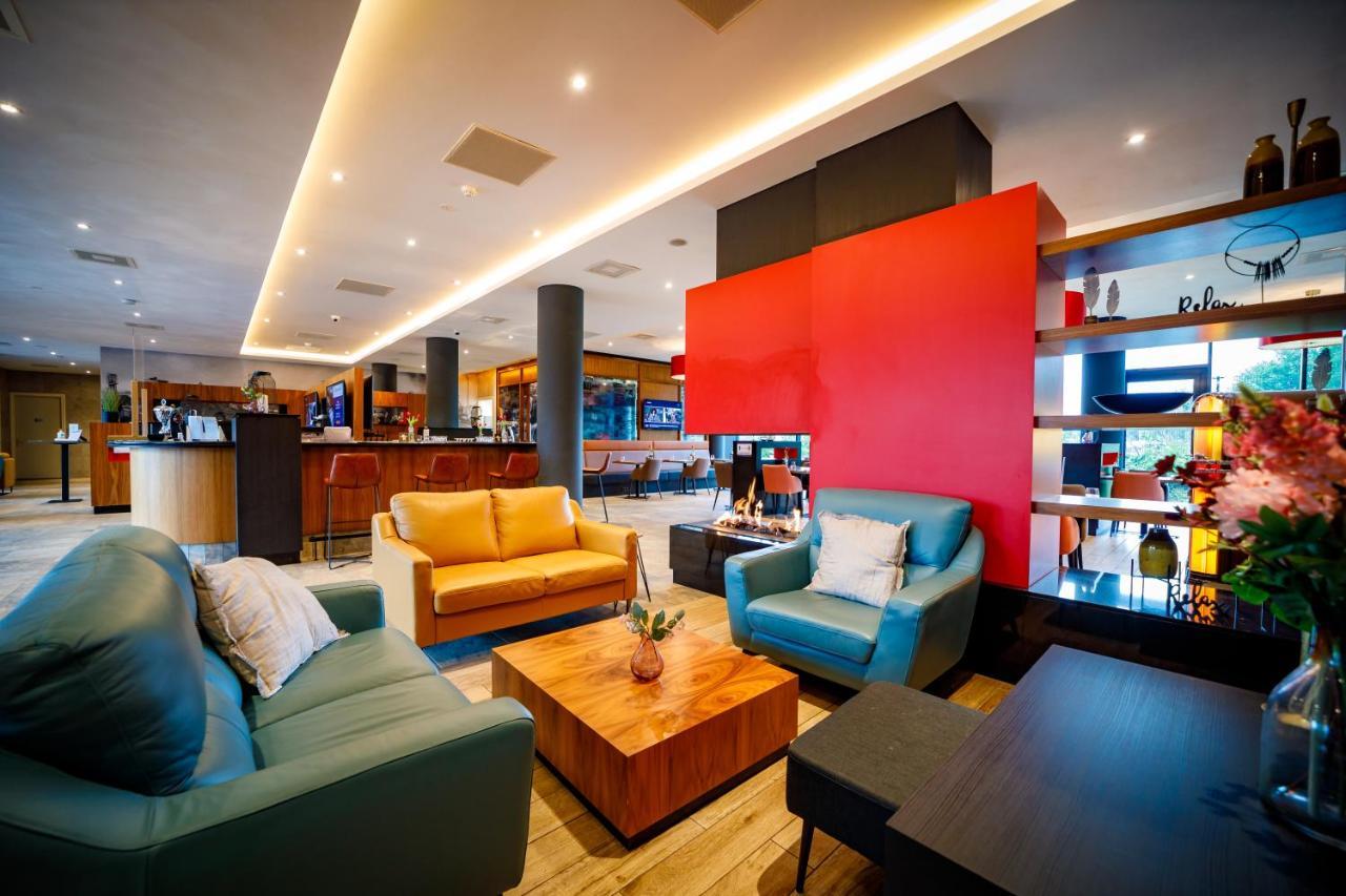 Bastion Hotel Geleen Esterno foto